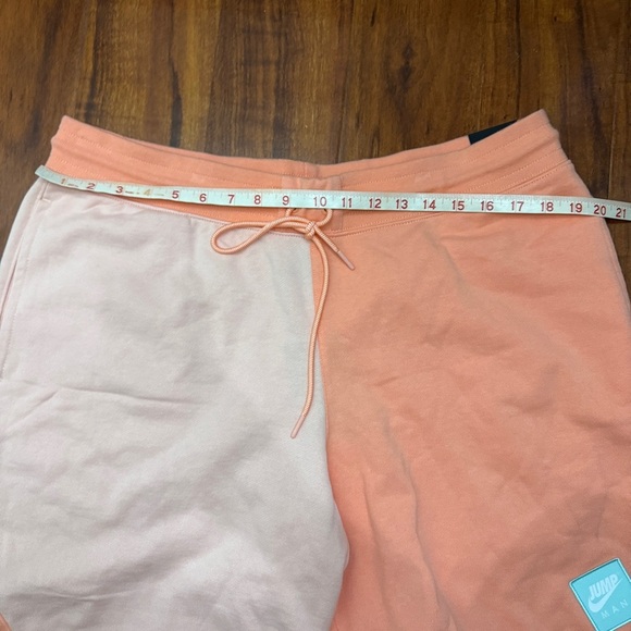 Air Jordan Fleece Standard Fit Shorts Size XL - Picture 7 of 8